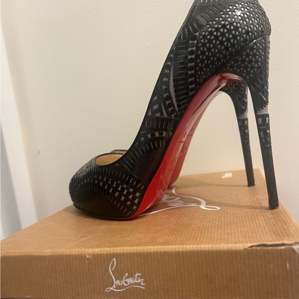 Christian Louboutin Black Patent Leather
Suellena 120 Peep Toe Pumps